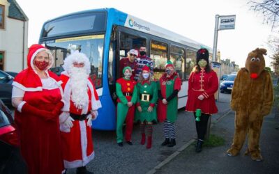 Santa’s Stagecoach Sleigh puts Christmas smiles on youngsters’ faces